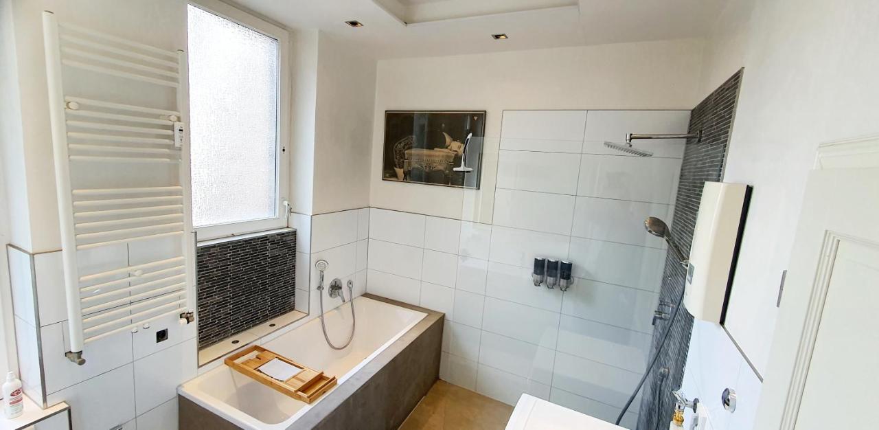 Sonniges Zimmer Mit Balkon Im Herzen Mannheims Luaran gambar